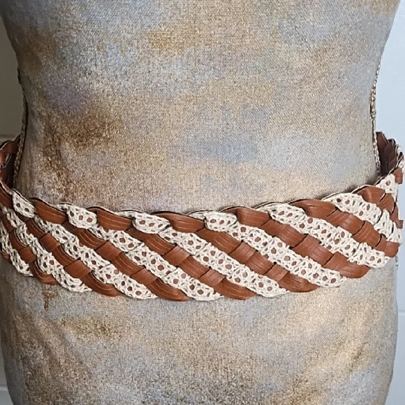 Elegant Woven Carmel Brown and Cream Crochet Woven Wide Belt - Picture 2 of 11